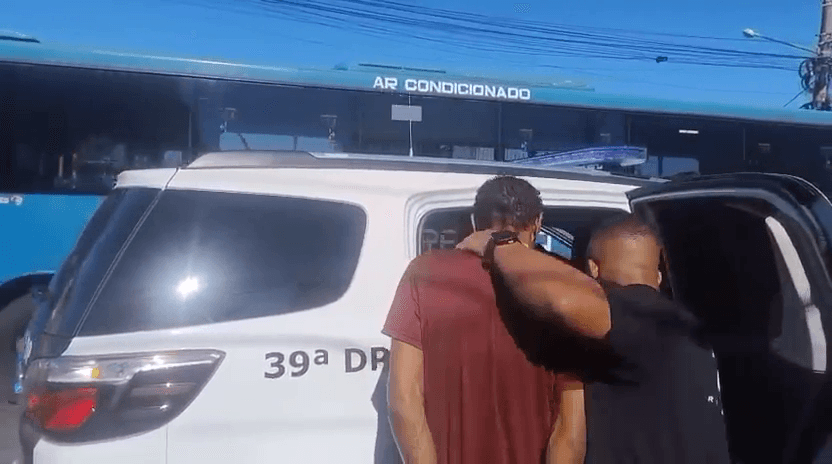 Homem é preso após queimar companheira na Pavuna