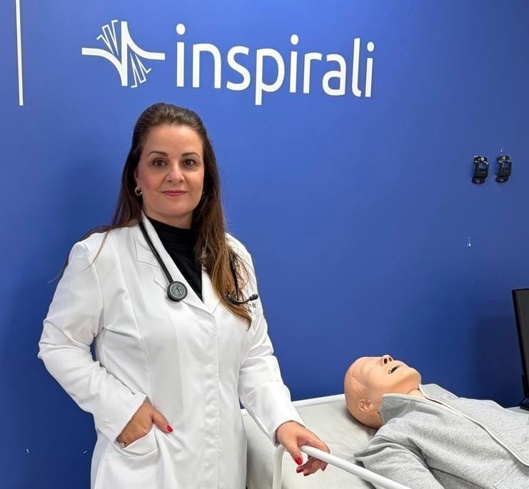 Estudante de medicina muda de carreira após 15 anos no mercado financeiro - QTU Questões do Universo