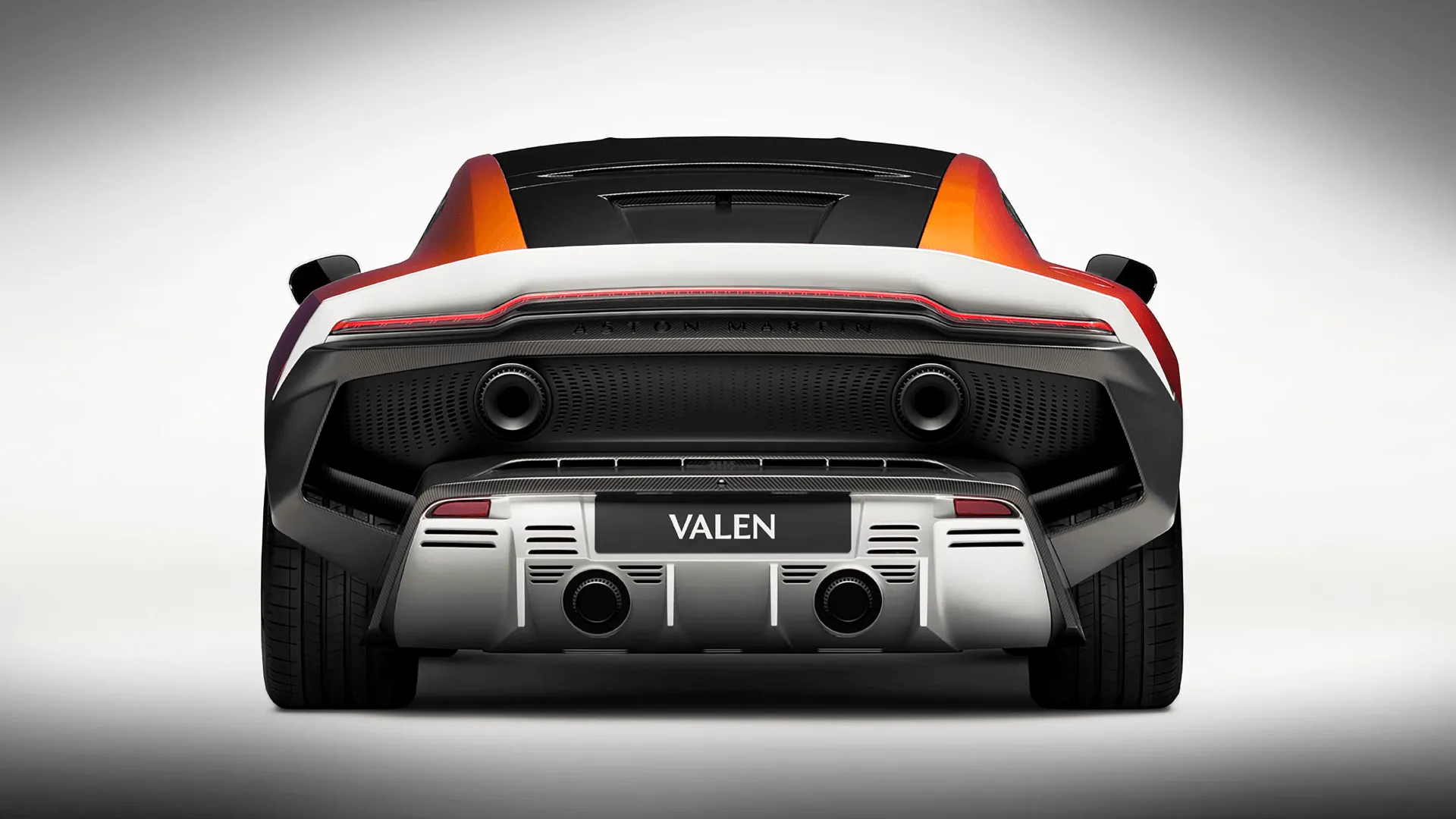 Aston Martin Valen possui quatro saídas de escapamento de titânio