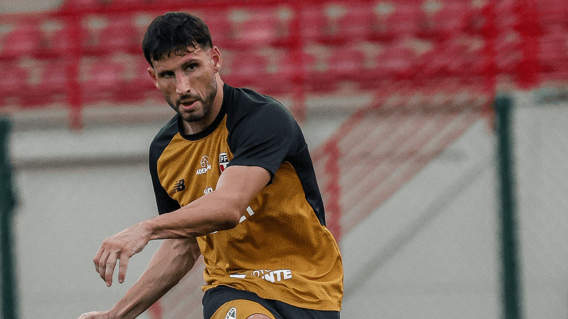 Calleri desfalca São Paulo contra o Bragantino; veja escalações oficiais
