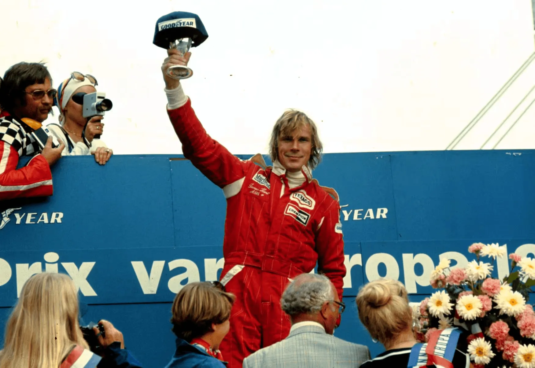 Hunt comemora vitória no GP da Holanda de 1986