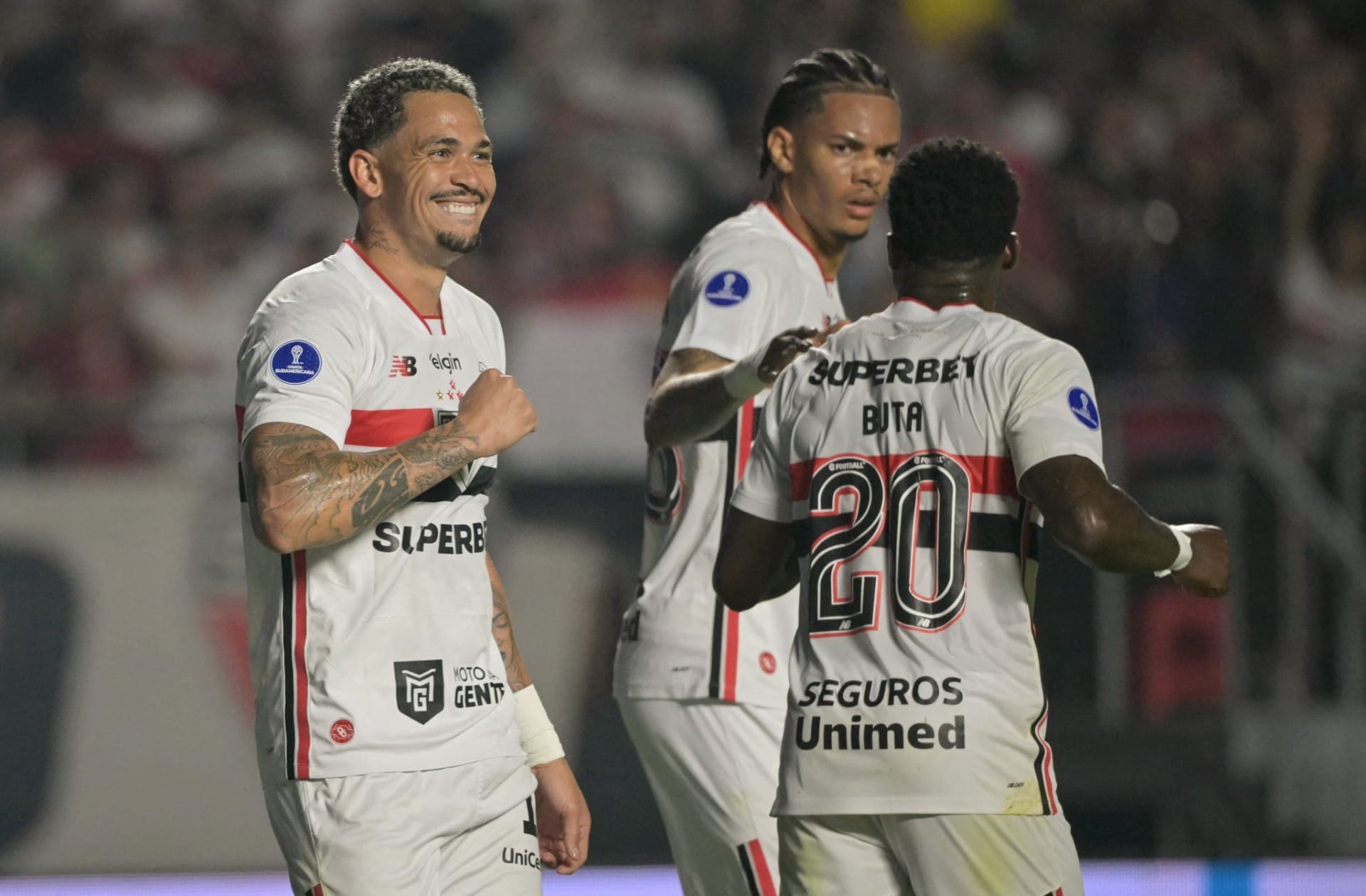São Paulo supera susto, bate o Bolívar e vai às quartas da Sul-Americana