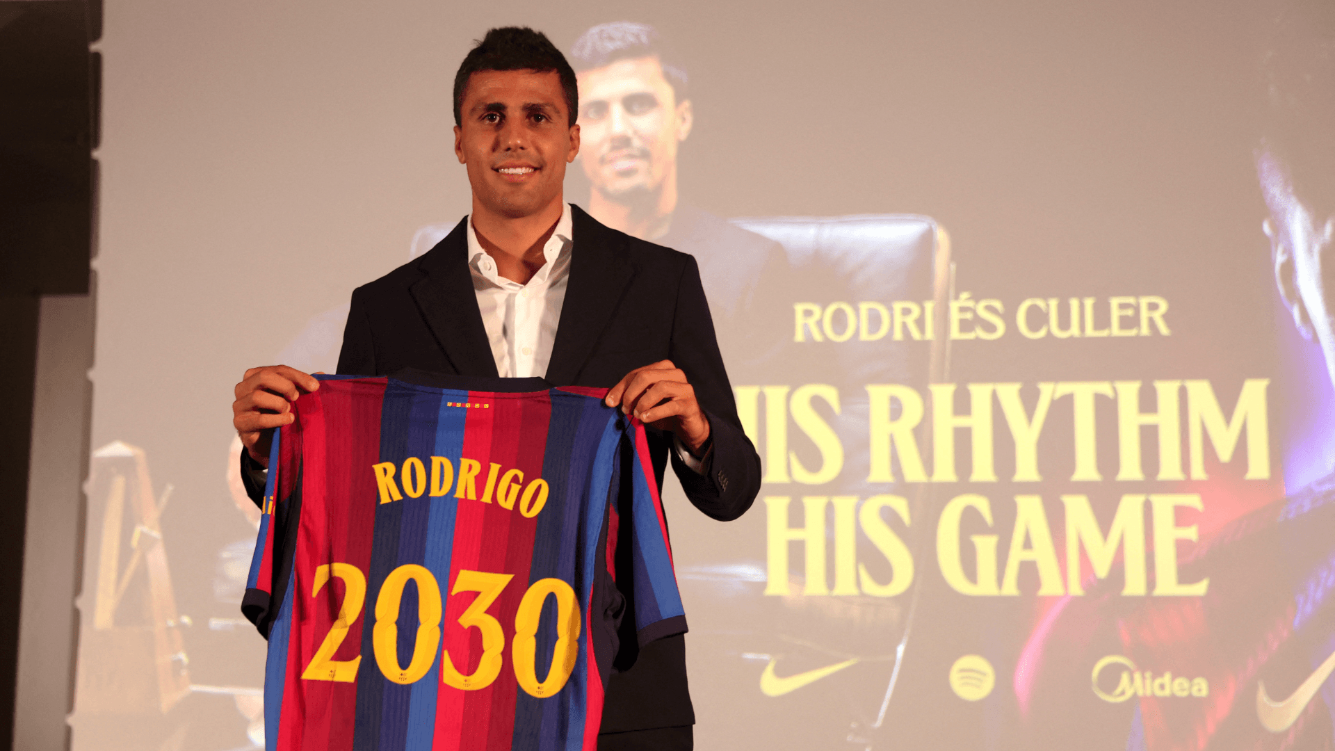 Barcelona vence disputa e anuncia contratação de Rodri; veja detalhes
