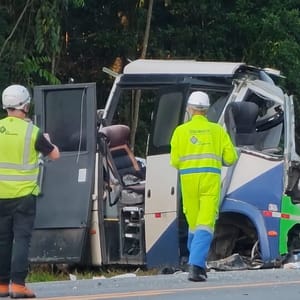 Polícia Científica identifica todos os 23 mortos em colisão na BR-373 no PR