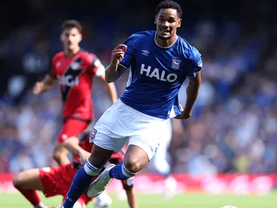 Como ex-Athletico foi parar em time de Ed Sheeran na Premier League