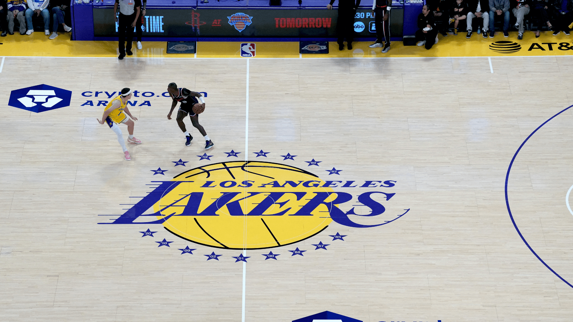 Como briga entre irmãos trava venda dos Lakers por R$ 65 bilhões