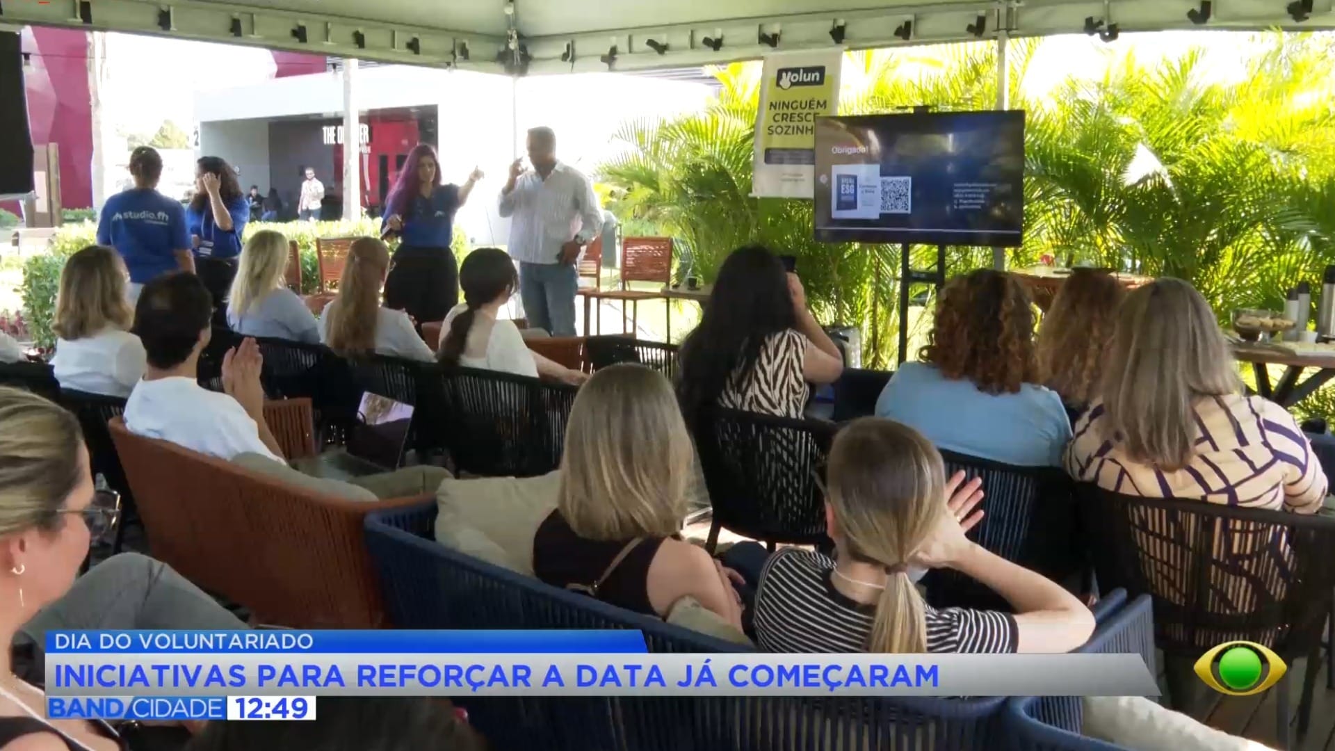 Plataforma conecta voluntários e ONGs no Dia do Voluntariado - QTU Questões do Universo