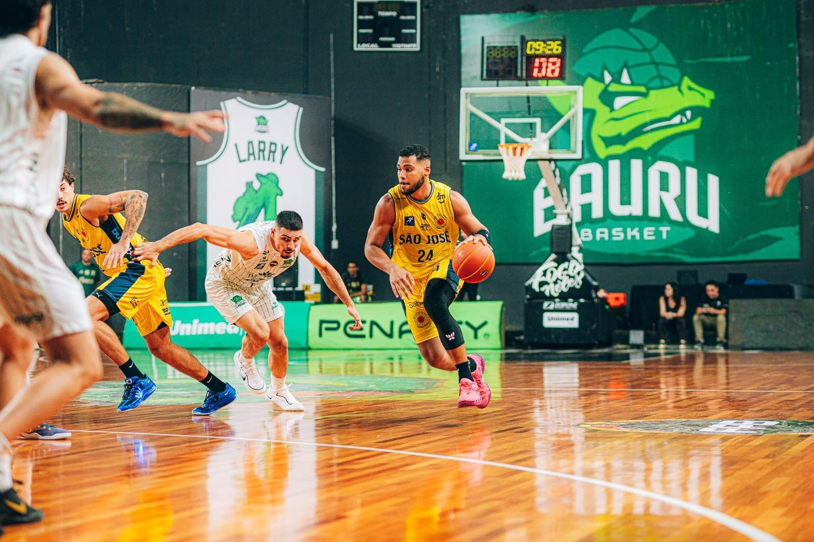 São José Basketball luta até o fim, mas acaba superado pelo Bauru Basket