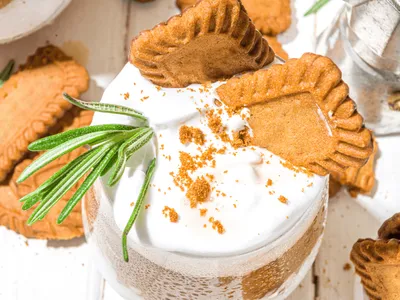 Prepare uma sobremesa cremosa de Biscoff com poucos ingredientes