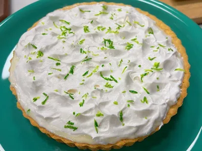 Aprenda a fazer uma torta de limão cremosa e irresistível para vender
