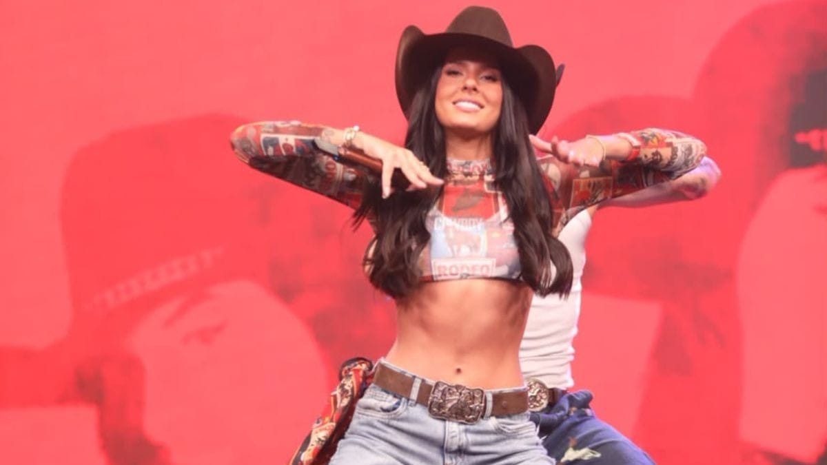Ana Castela explica superstição por trás do chapéu: “Proteção”