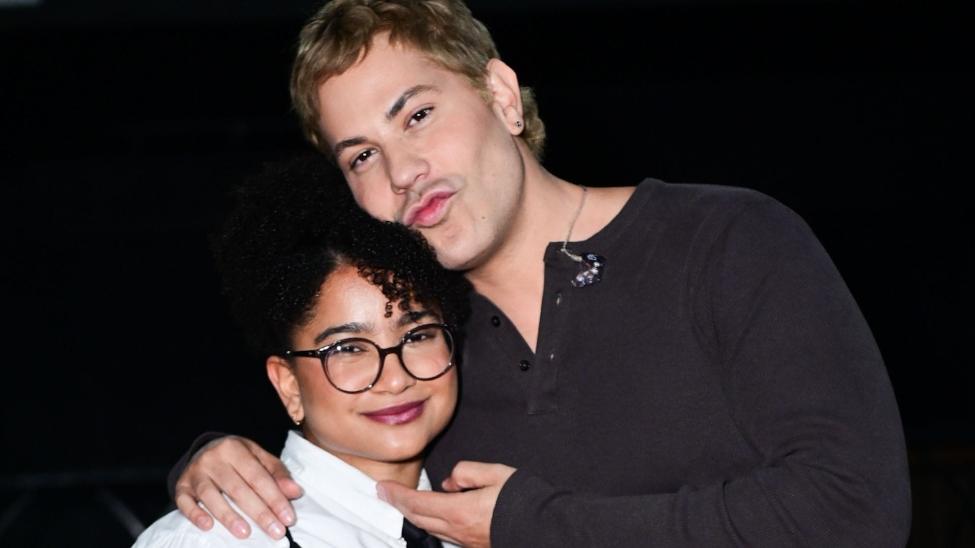 Tia Milena realiza sonho e conhece Christian Chávez, ex-Rebelde