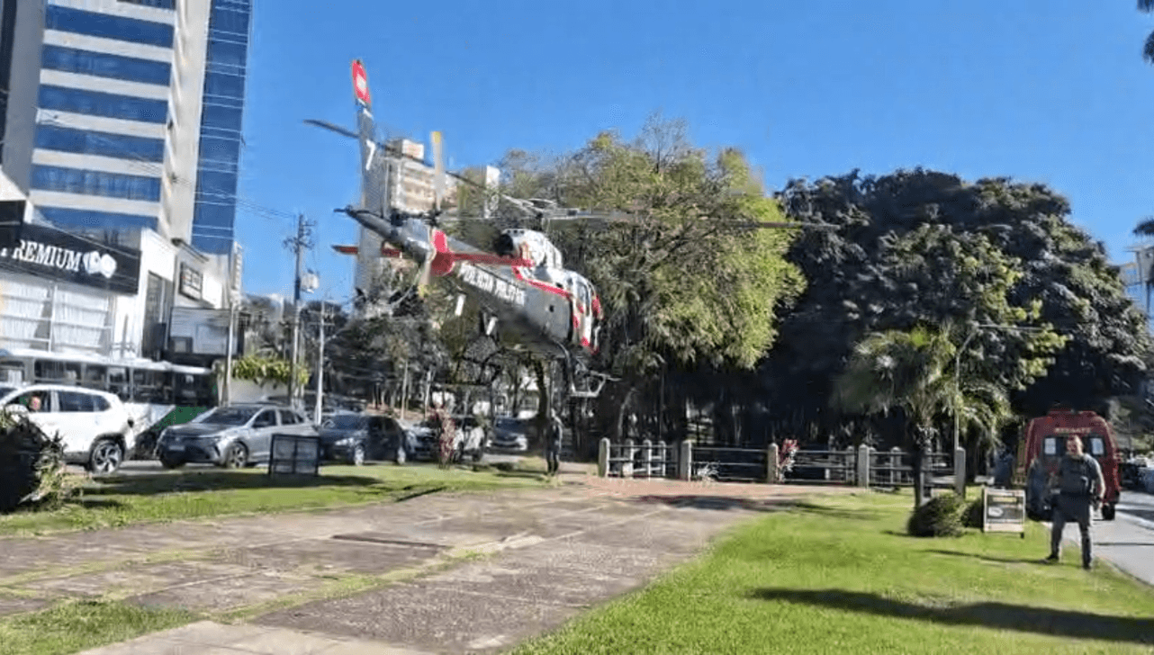 Duas pessoas ficam feridas em colisão entre carro e moto em Campinas