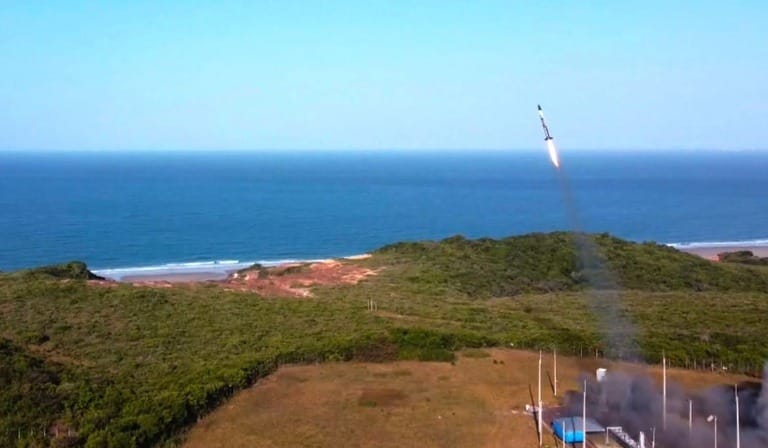 Foguete sul-coreano é derrubado pela FAB no Maranhão após desviar rota - QTU Questões do Universo