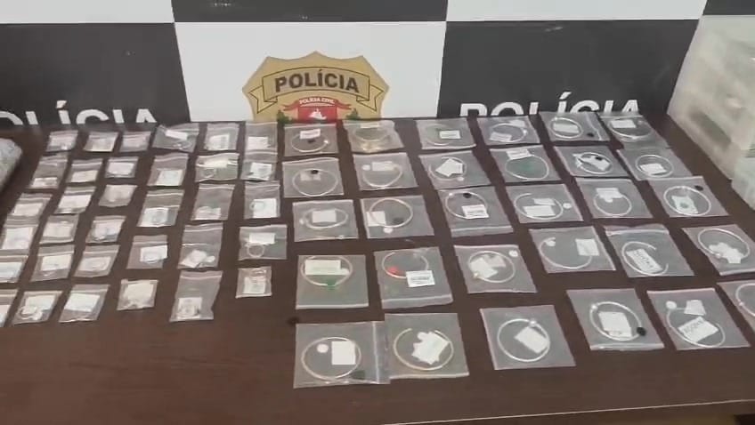 Furto de joias: DEIC de Taubaté prende quadrilha colombiana em shopping - QTU Questões do Universo