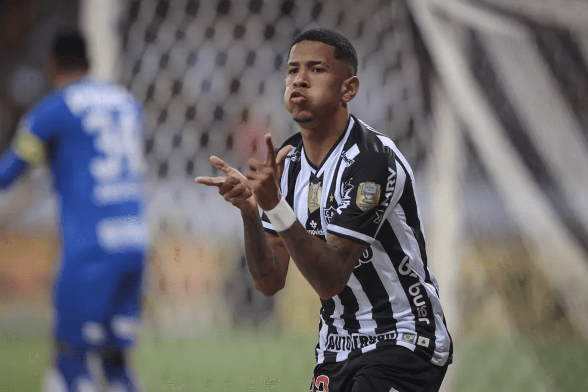 Atlético-MG pode lucrar R$ 15 milhões com venda de Savinho ao Tottenham
