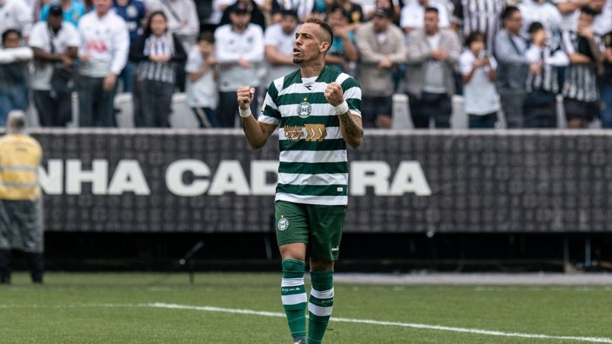 Breno Lopes explica recusa a rival do Palmeiras e traça metas no Coritiba - QTU Questões do Universo
