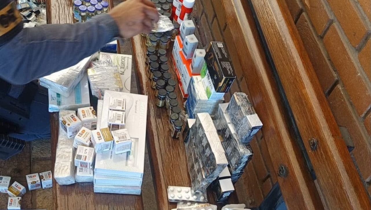 Polícia apreende medicamentos e anabolizantes em Itu