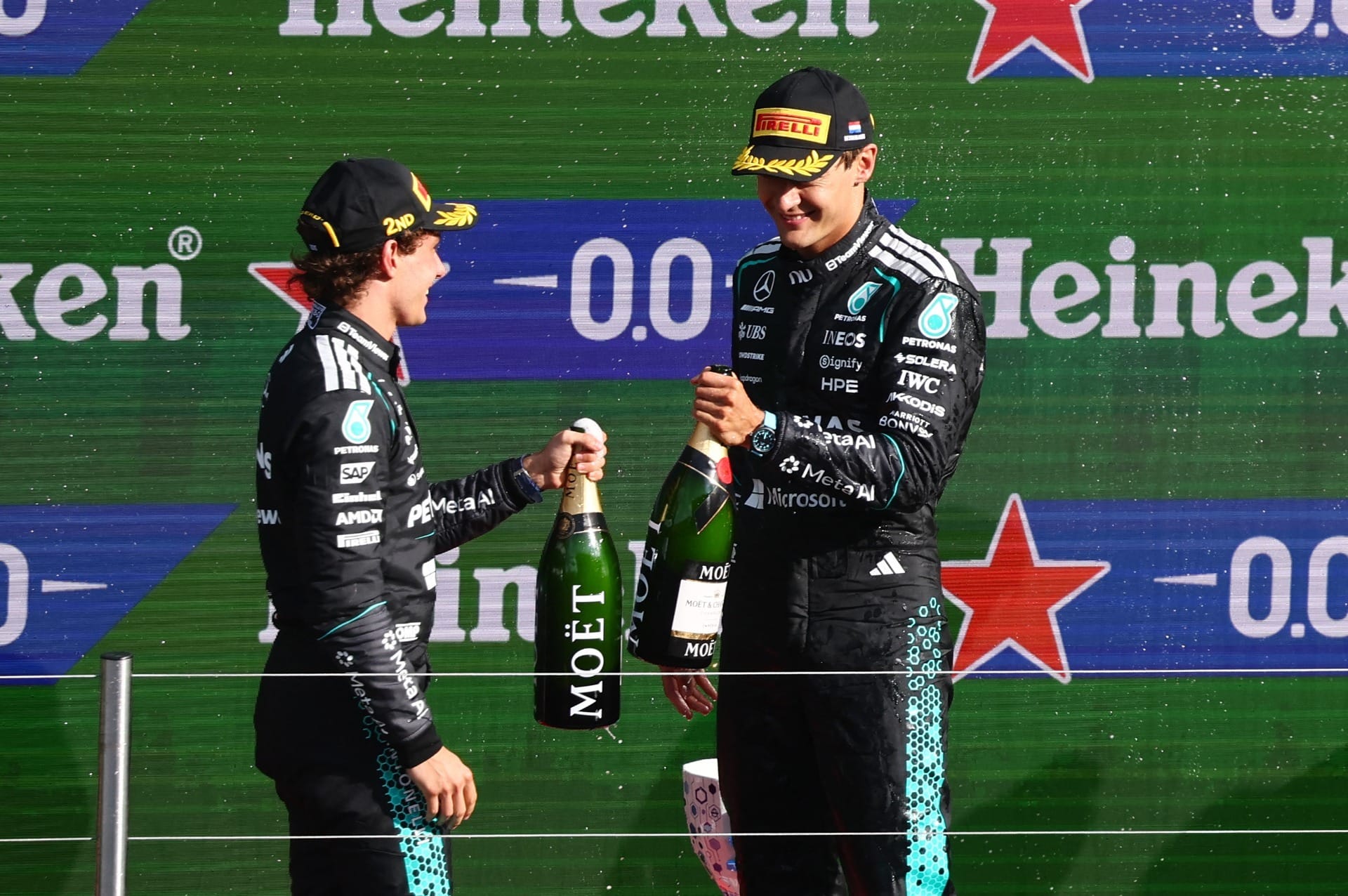 Decisão certa? Russell comenta pedido da Mercedes por troca com Antonelli - QTU Questões do Universo