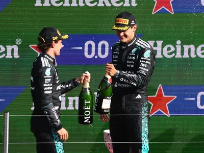 Decisão certa? Russell comenta pedido da Mercedes por troca com Antonelli