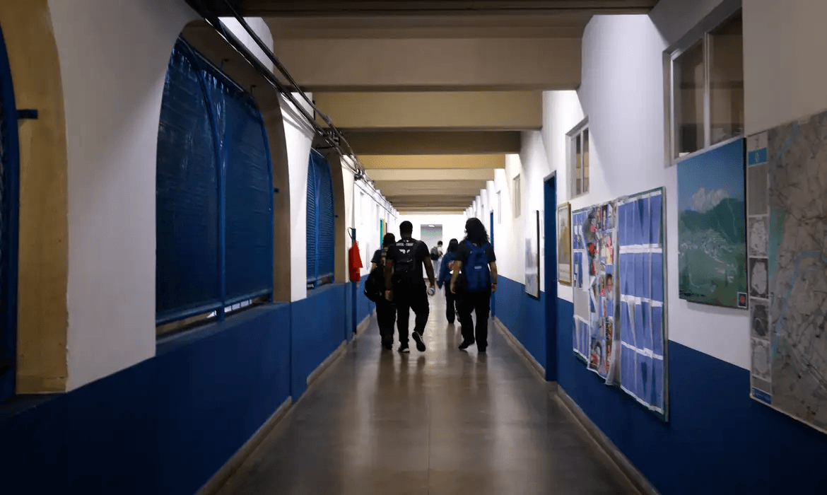 Casos de bullying e cyberbullying crescem 67% no Brasil - QTU Questões do Universo