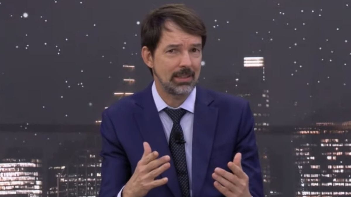 Schüler defende  fim de voto obrigatório para qualificar disputa política - QTU Questões do Universo