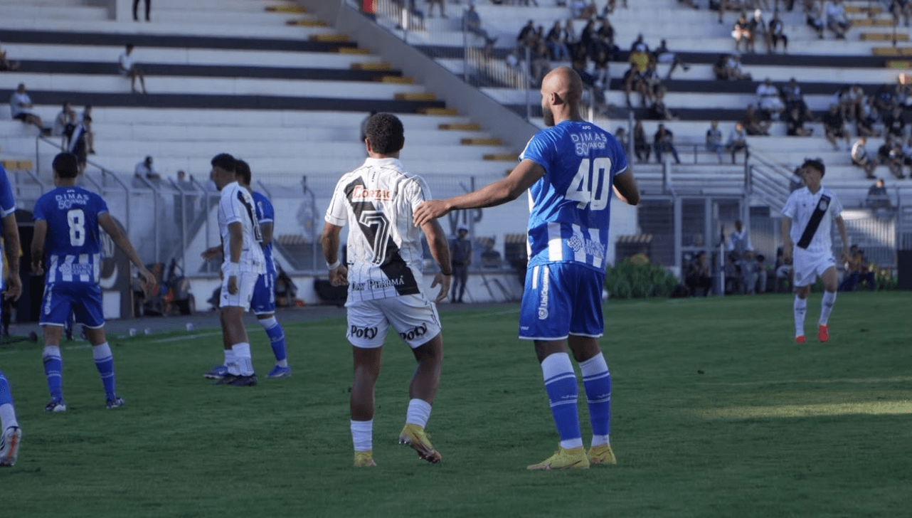 Ponte Preta perde para o Avaí e chega a 18 jogos sem vencer na Série B