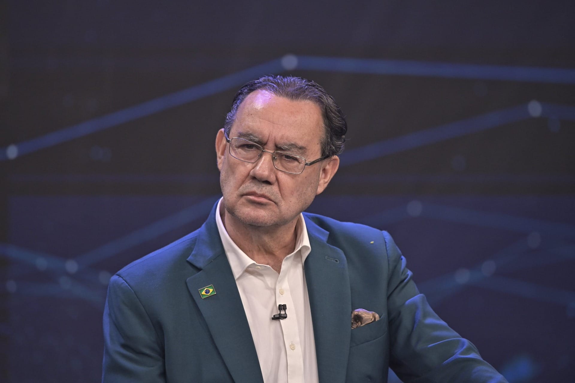 Cury vai de 2 a 11% e ocupa espaço dos ‘cansados’ da polarização