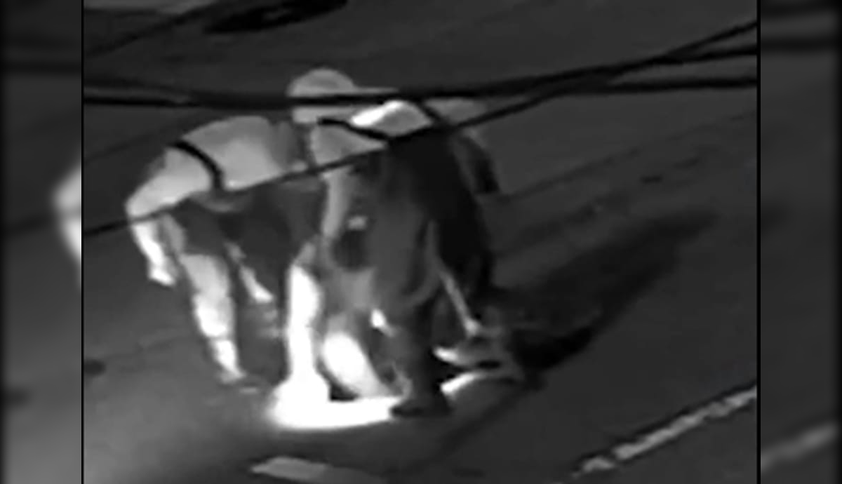 Polícia de Nova York acredita que pessoas estão buscando joias no esgoto