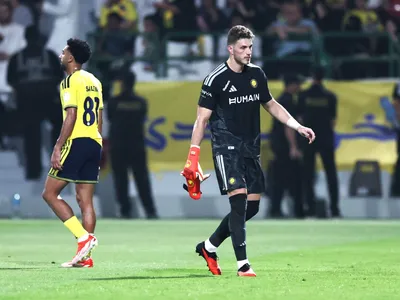 Bento é expulso após falha em Al Ettifaq x Al Nassr; veja o lance