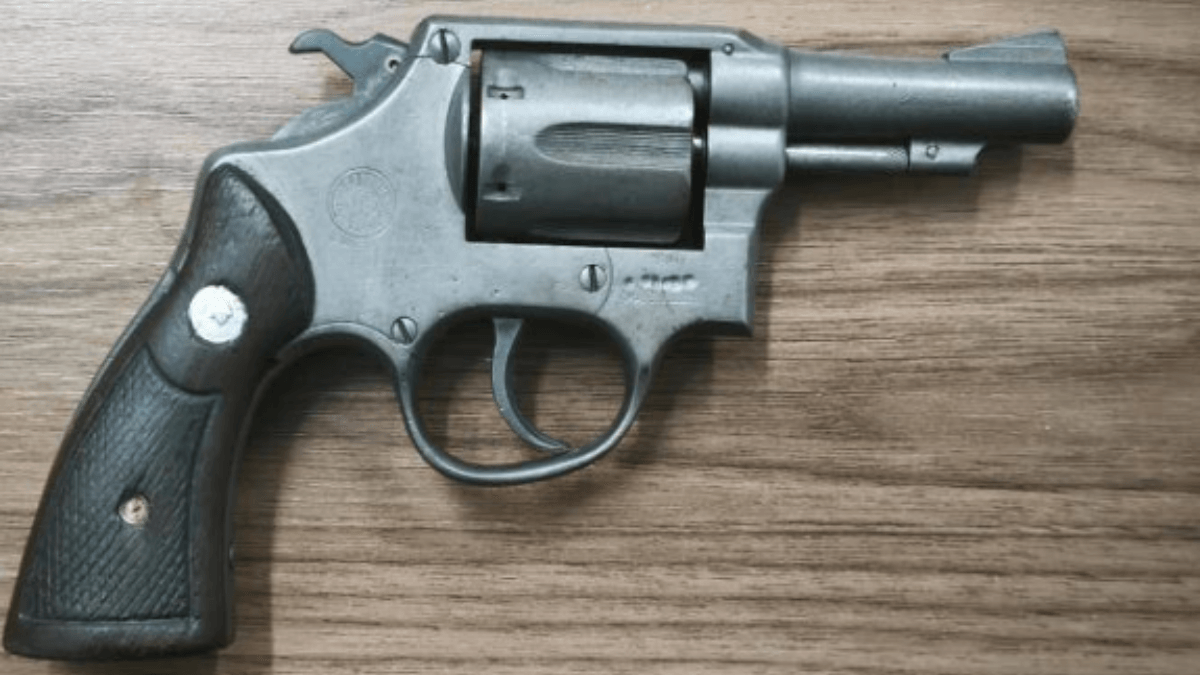 PM prende homem com arma raspada em São José dos Campos