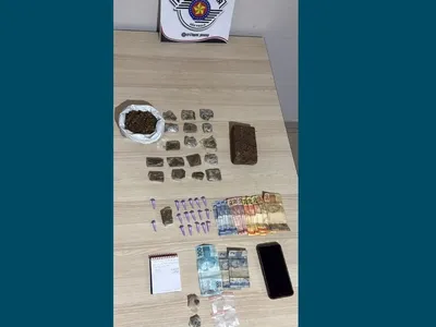 Força Tática apreende quase 1 kg de drogas durante ocorrência em Rio Preto