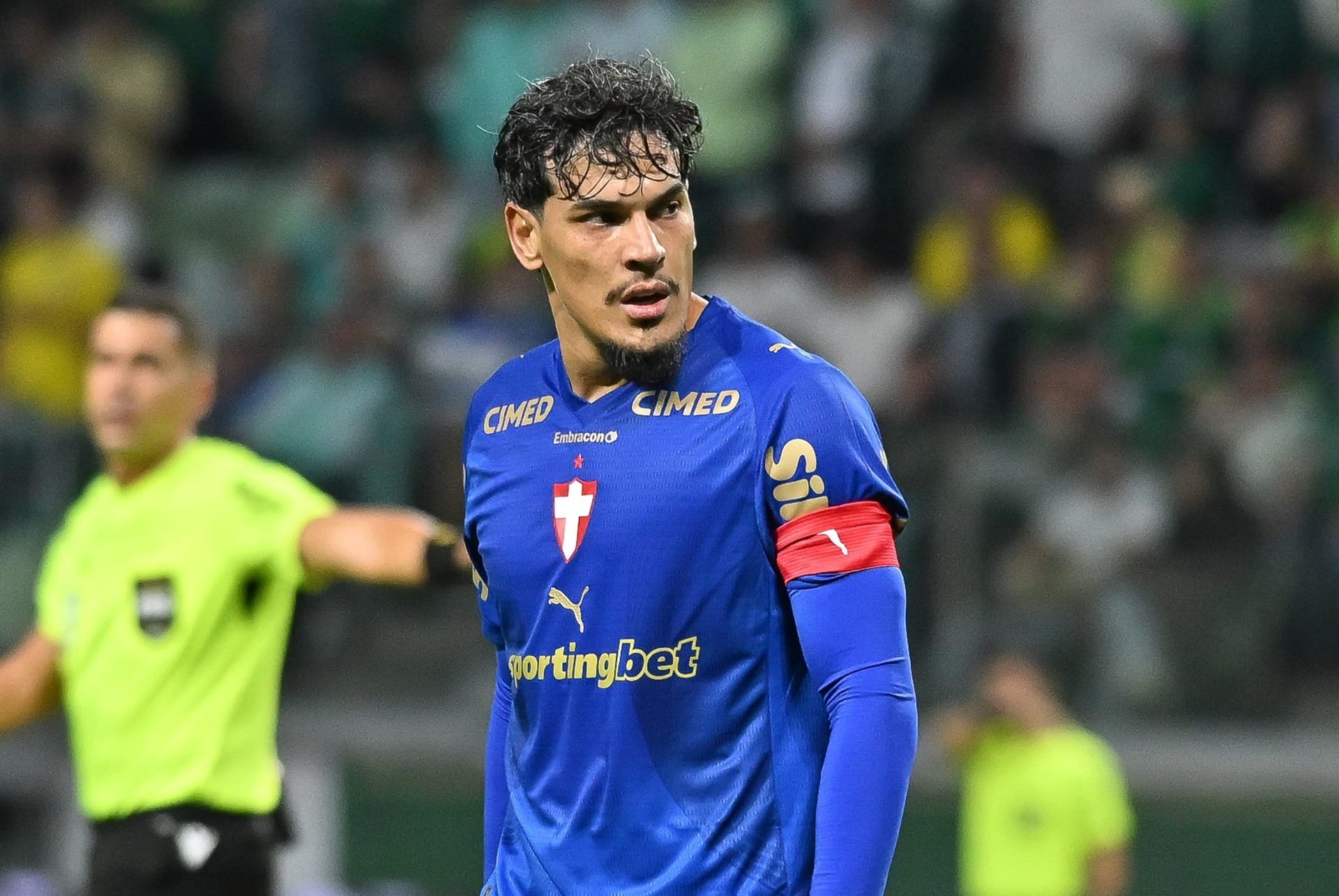 Preocupação para o Palmeiras: Gómez sai do clássico com problema muscular - QTU Questões do Universo