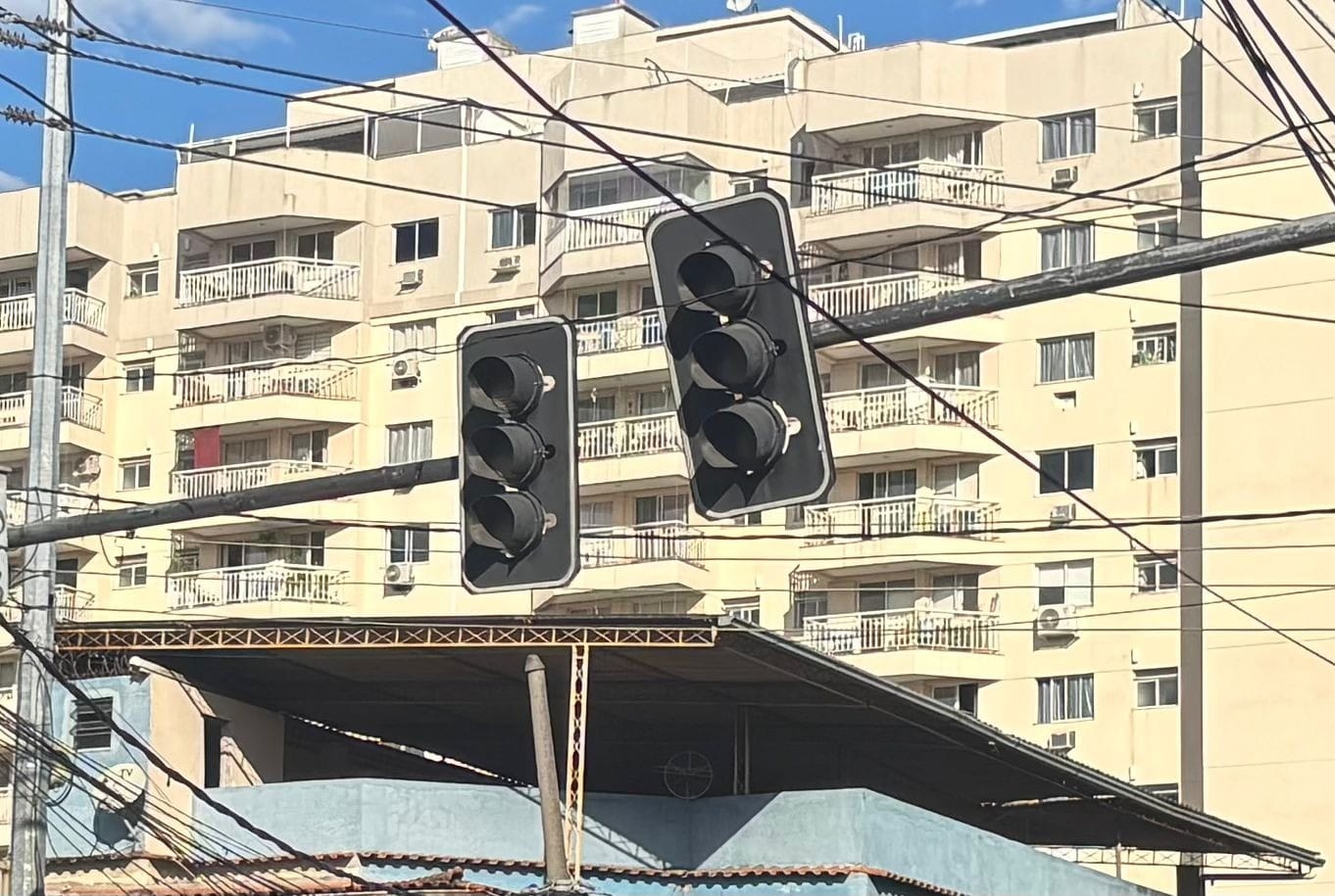 Tijuca deve ser a primeira região a ter cabos de sinais substituídos