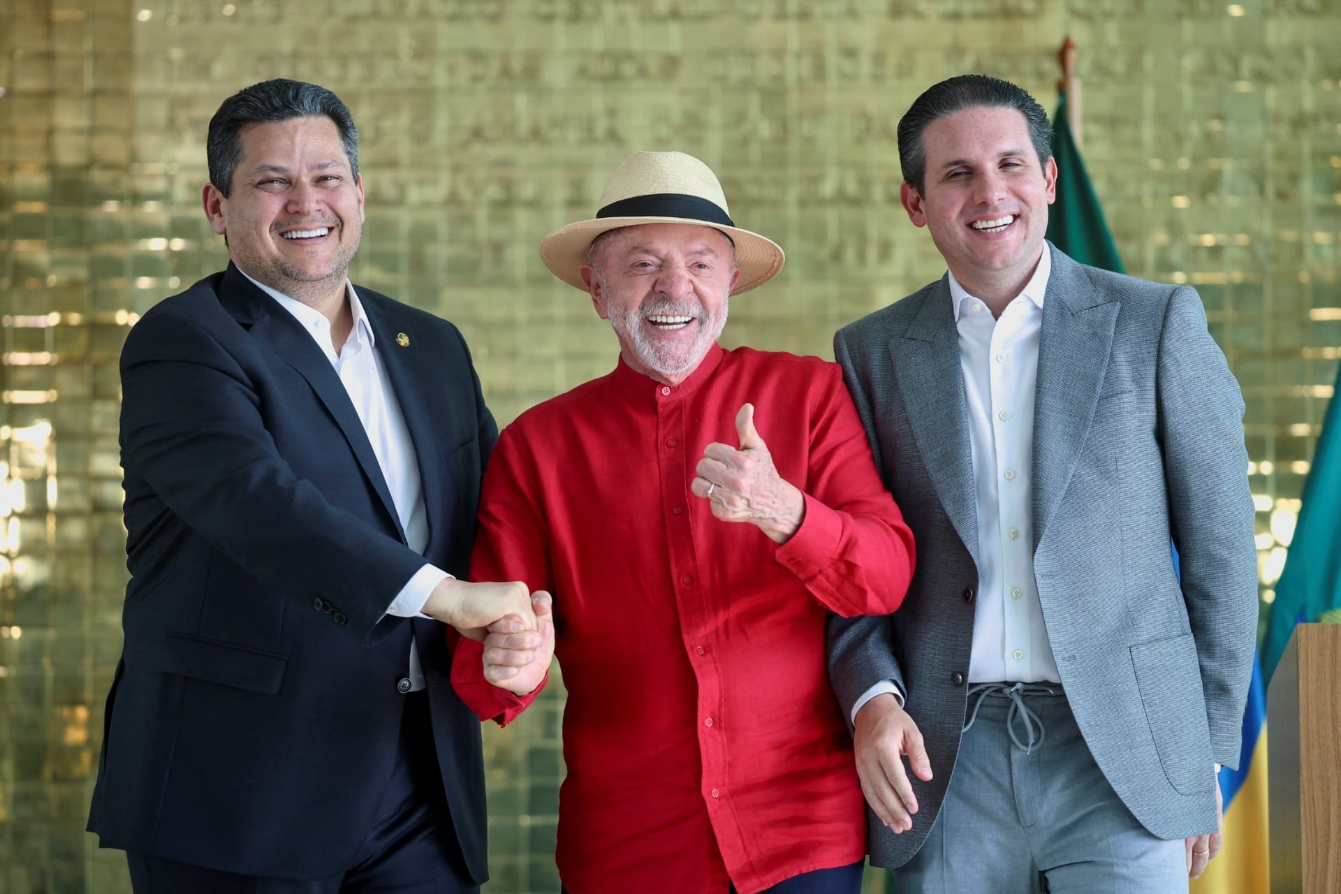 Blusinhas: Congresso antecipa comissão após reunião de Lula com presidentes - QTU Questões do Universo