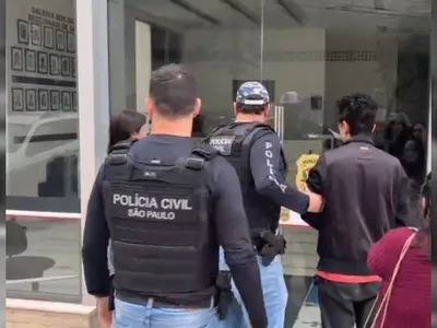 Professor de futsal é preso suspeito de crimes sexuais contra adolescentes