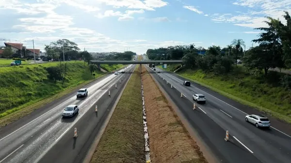 Terceira faixa é liberada temporariamente entre Mirassol e Rio Preto