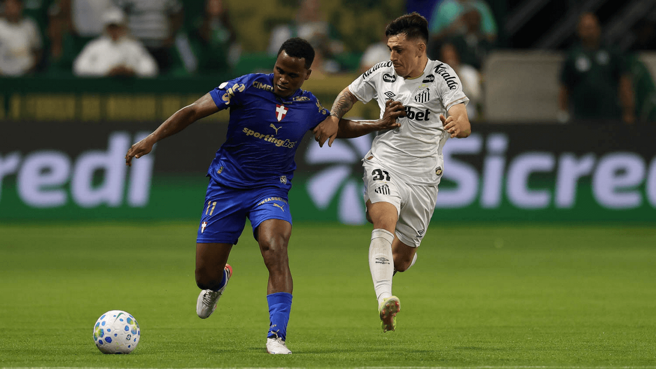 Abel lamenta lesão de Arias e comenta busca por substituto de Allan