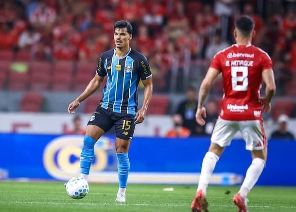 Bruno Henrique desabafa após empate em Gre-Nal: “Ficamos chateados” - QTU Questões do Universo