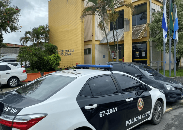 Polícia investiga morte de dois jovens em Realengo