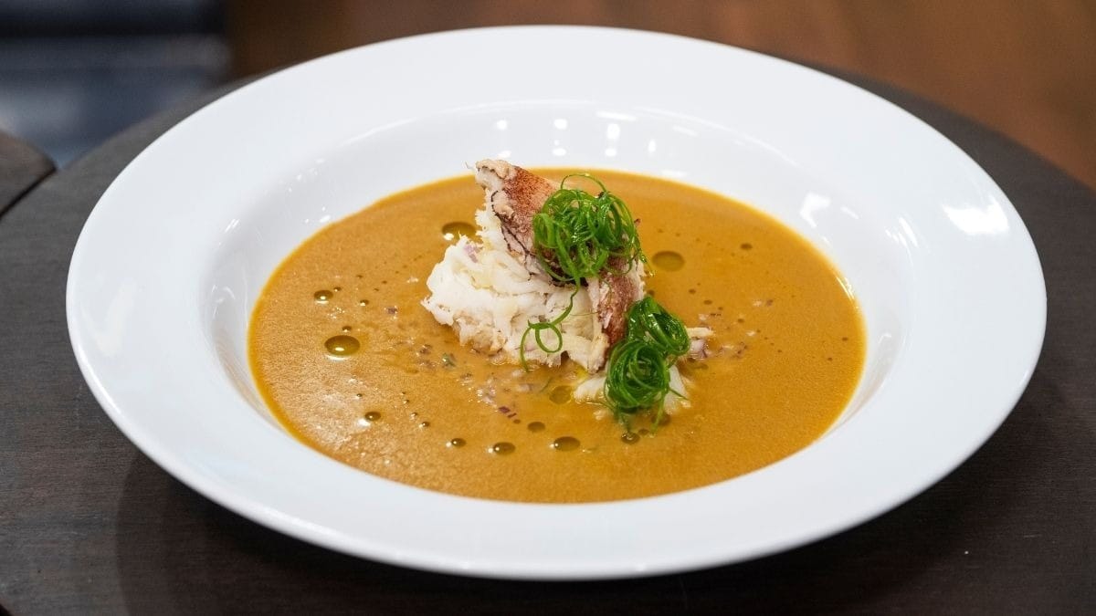 O que é bisque? Sopa francesa define eliminação no MasterChef 2026 - QTU Questões do Universo