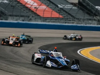 Indy limita corrida de Milwaukee até 21h30 após chuva