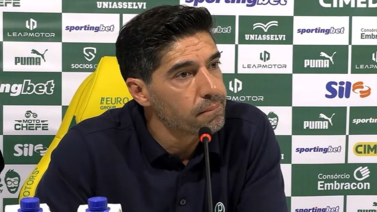 Abel diz que Palmeiras não precisa de reforços e pede melhora de Roque