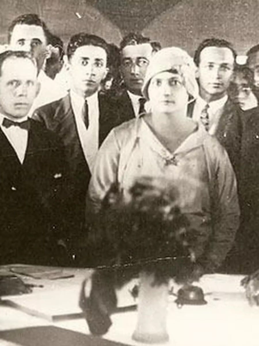 Primeira mulher candidata no Brasil foi eleita prefeita em 1928 no RN - QTU Questões do Universo