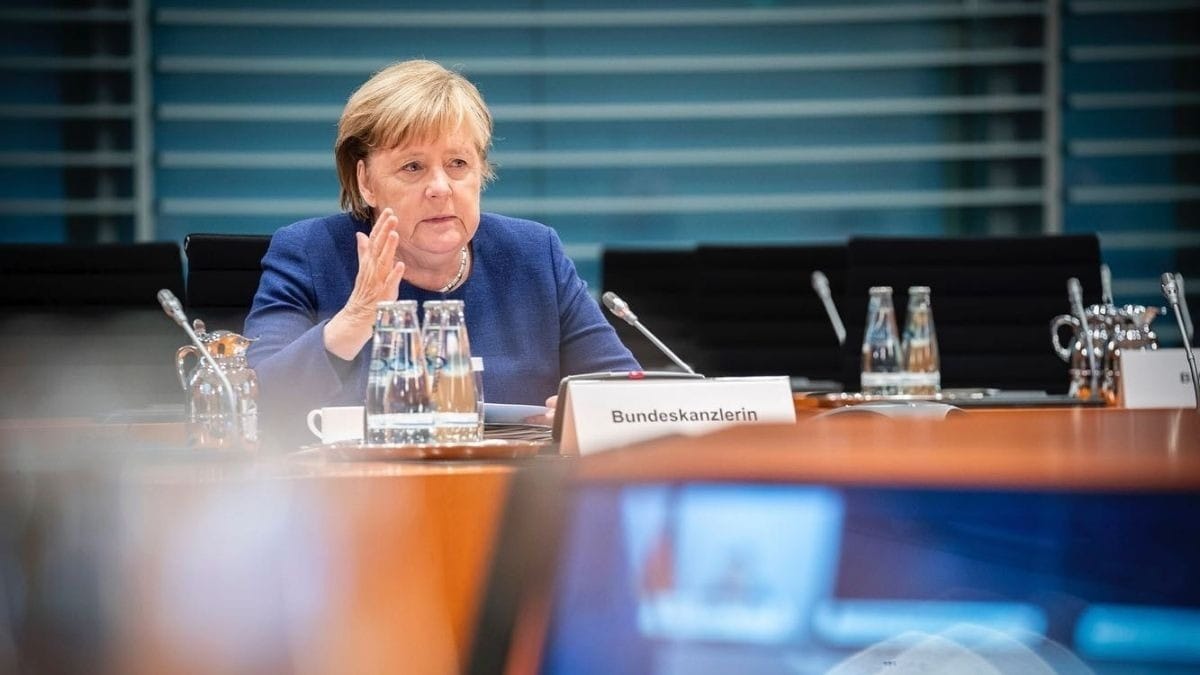 Merkel em meio a avanço da ultradireita alemã: ‘Lutem pela democracia’ - QTU Questões do Universo