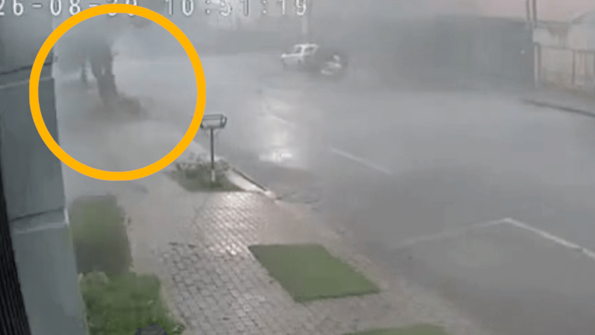 Defesa Civil alerta para temporais severos no Paraná nesta segunda-feira