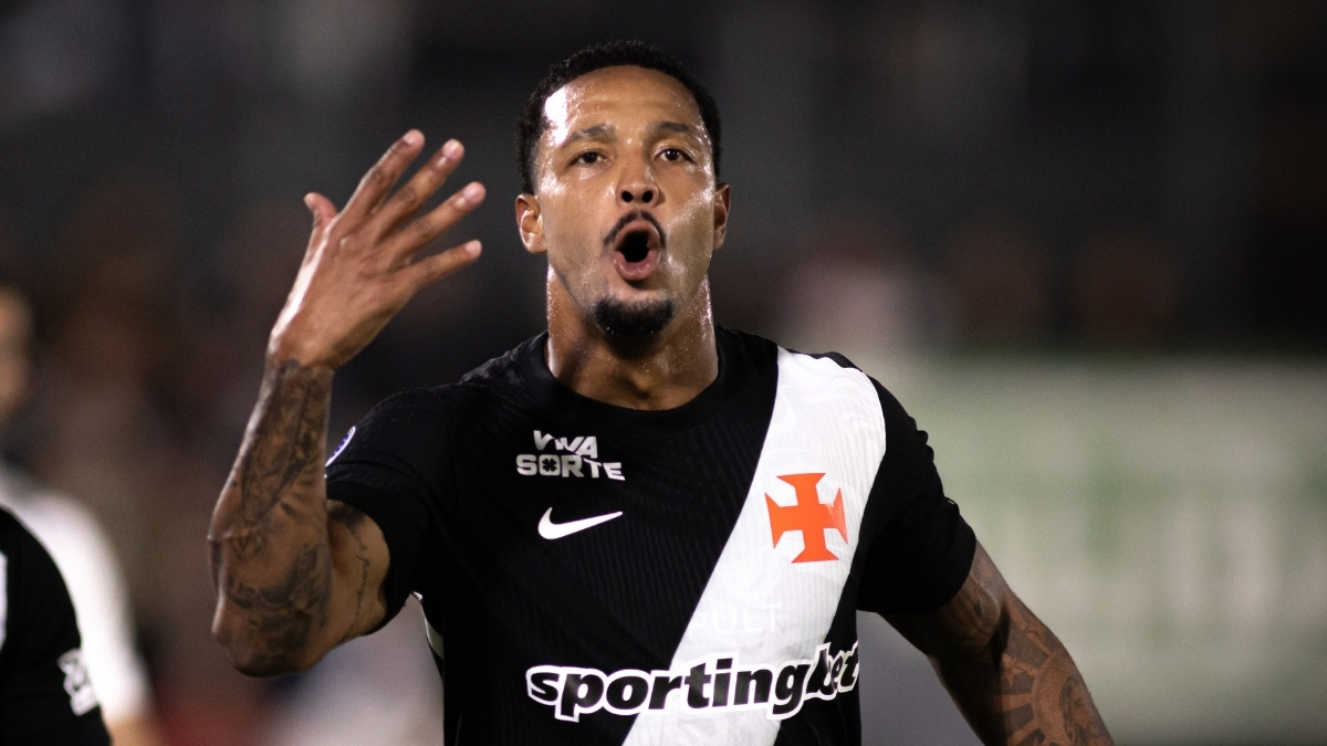 David viaja com o Vasco após ser alvo de operação; veja relacionados