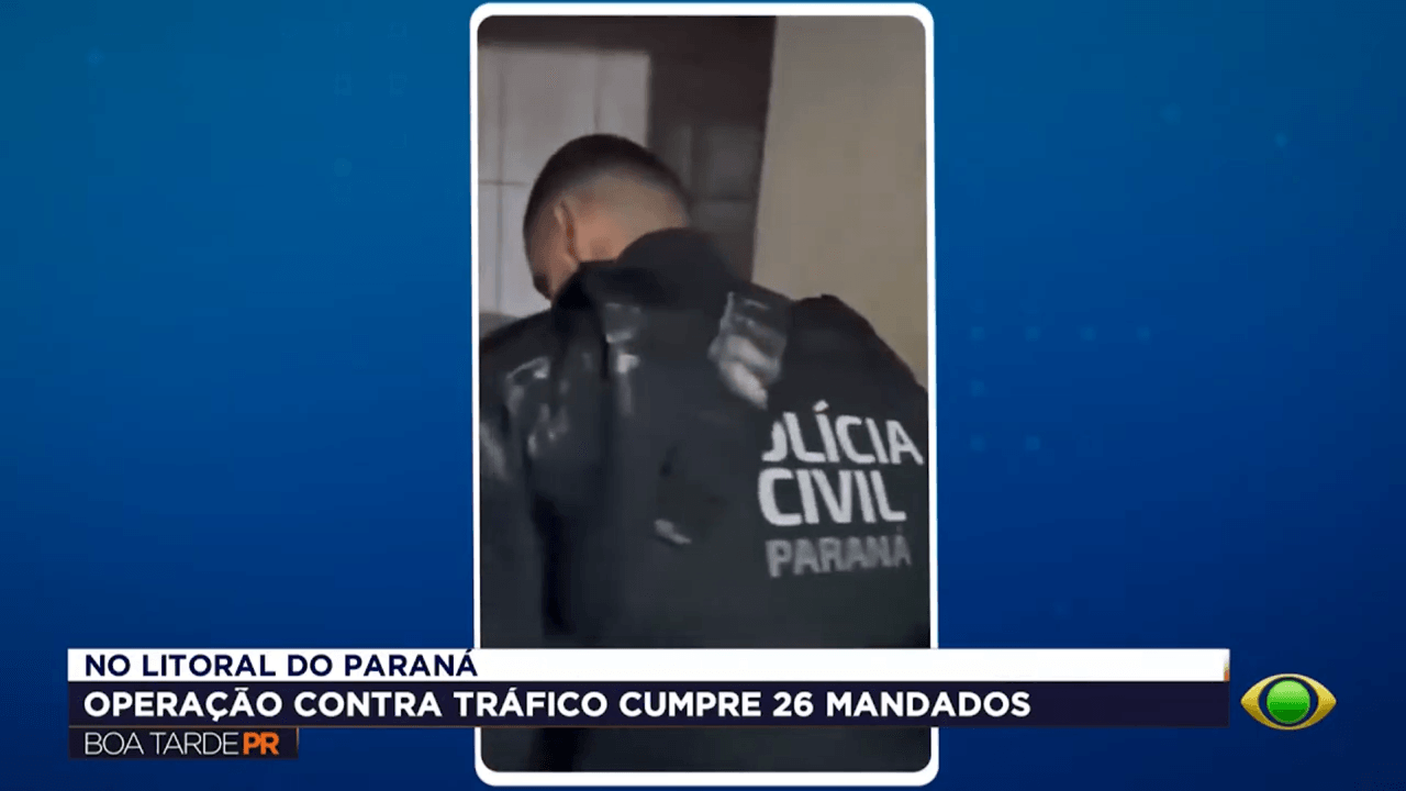 Operação apreende quase 10 kg de drogas em Matinhos e prende quatro