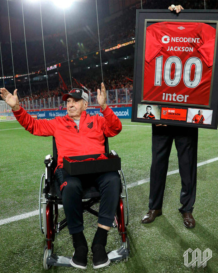 Jackson Nascimento, lenda do Athletico, morre aos 102 anos