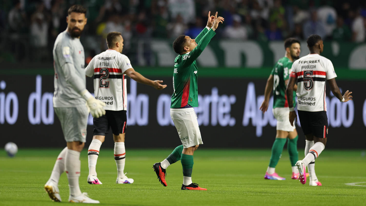 Palmeiras provoca o São Paulo após vitória no clássico: "Eu sou seu pai"